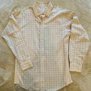 Brooks Brothers Men’s shirt. New without the tag. Slim fit non-iron all cotton